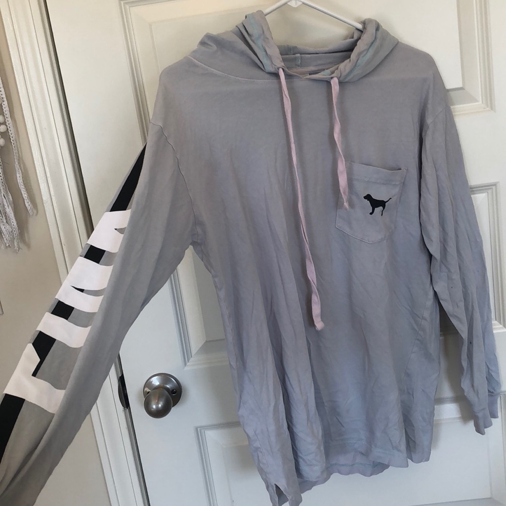 Size XS VS Pink Long sleeve hooded shirt